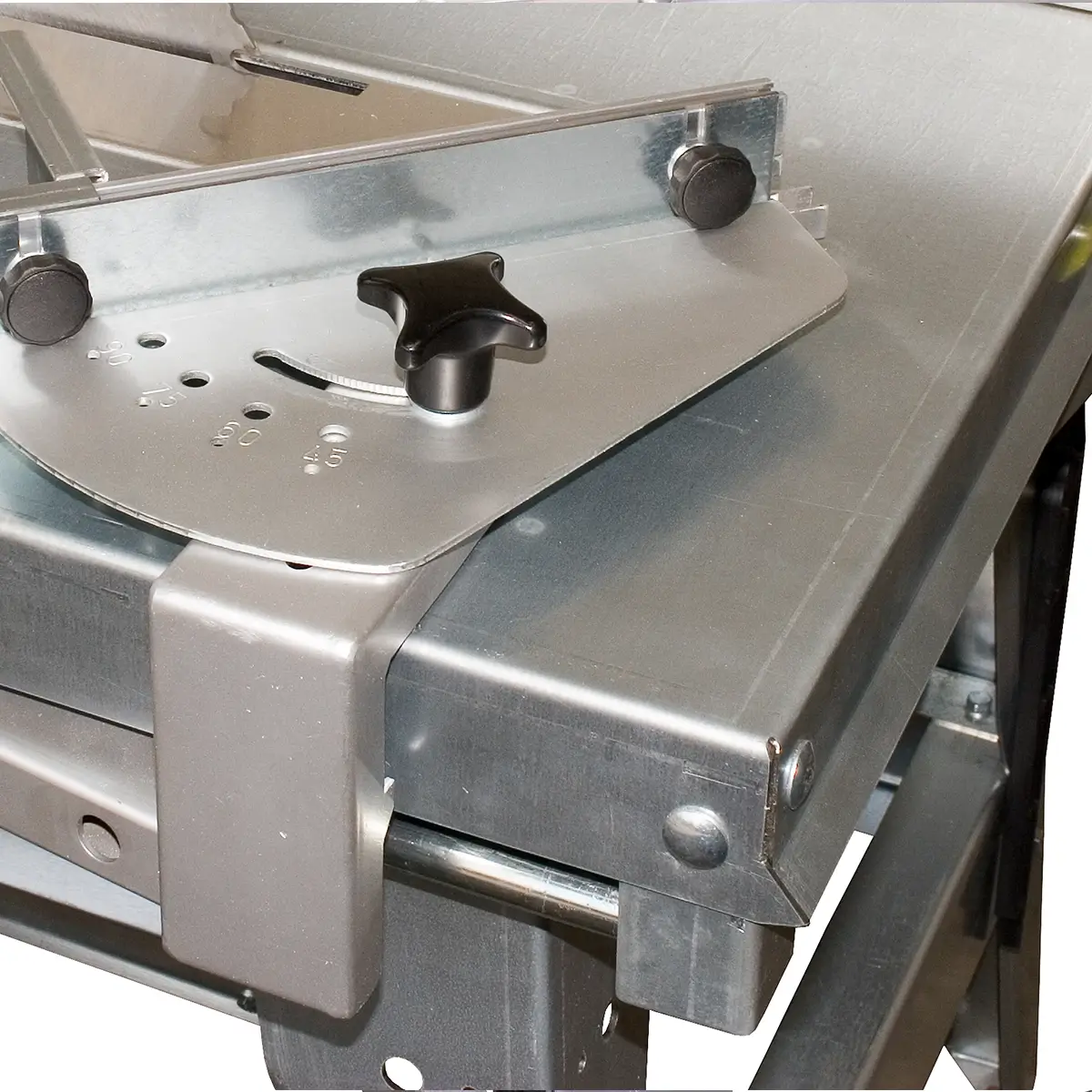 303160_Lescha Atika Sega circolare cantieri BTK 400_4